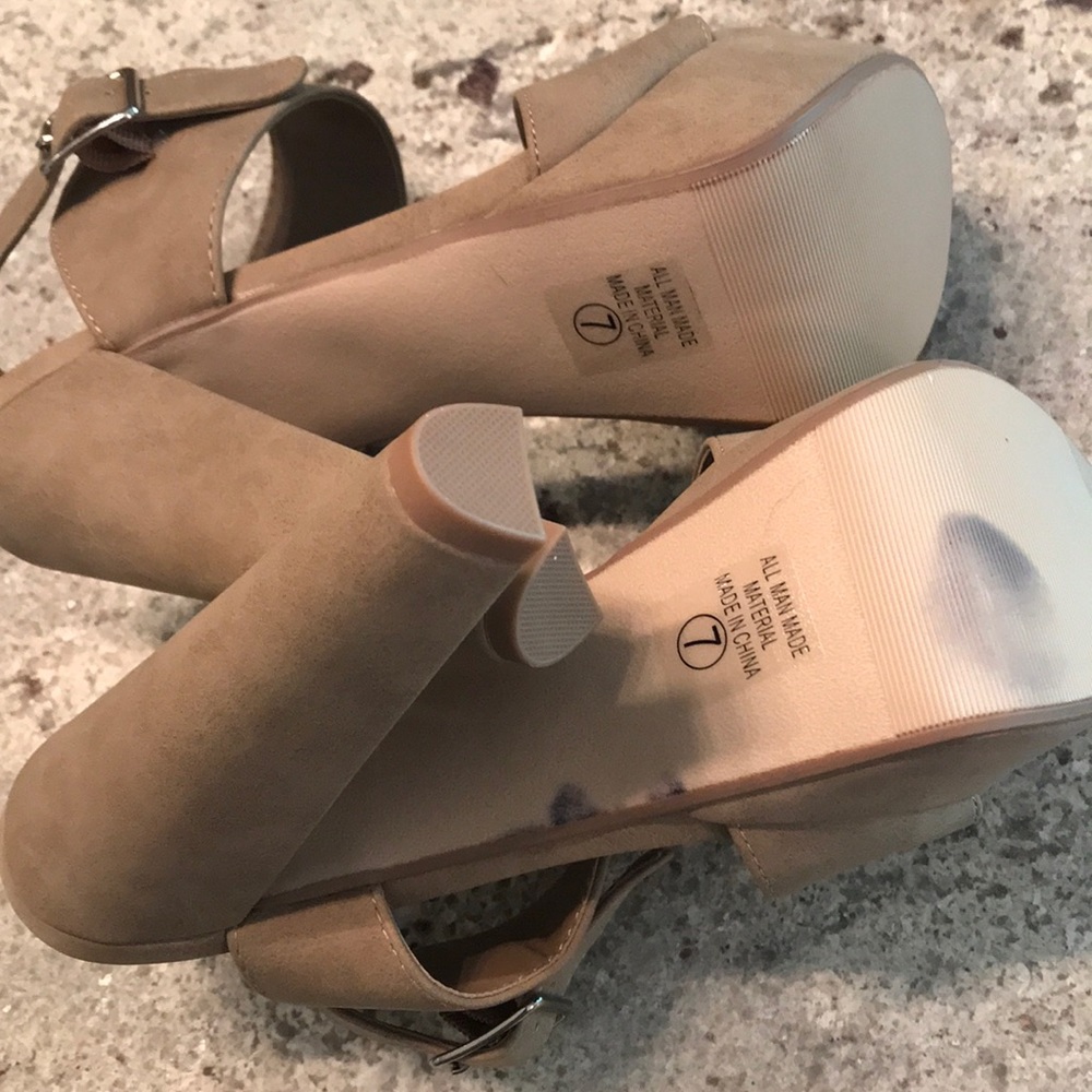 Suede Heels - Picture 4 of 6